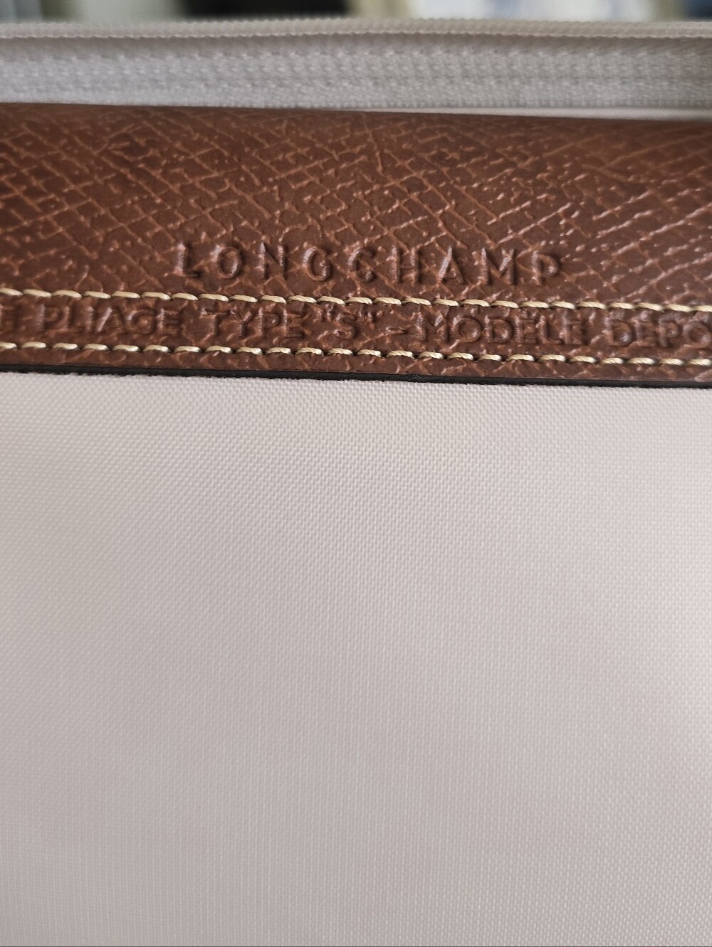 Longchamp Small beige tote with brown leather trim - Picture 2 of 12